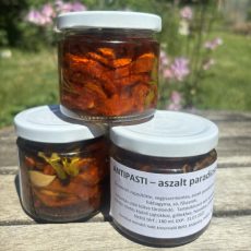 ANTIPASTI - aszalt paradicsom fűszeres olajban