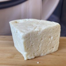 Kisberényi Fokhagymás Friss Kecskesajt - 7.990 Ft/kg